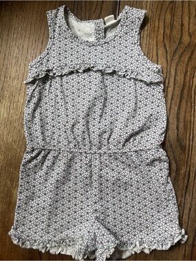 Baby Gap Floral Snap-Back Romper – Size 4T